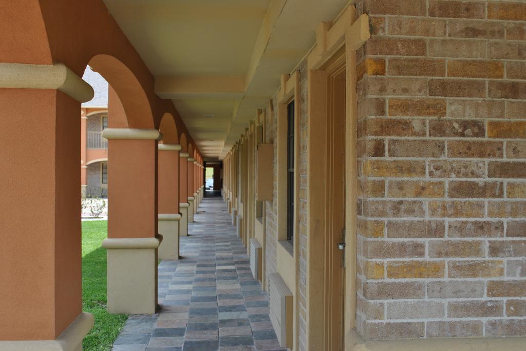 Executive Inn Brookshire Luaran gambar